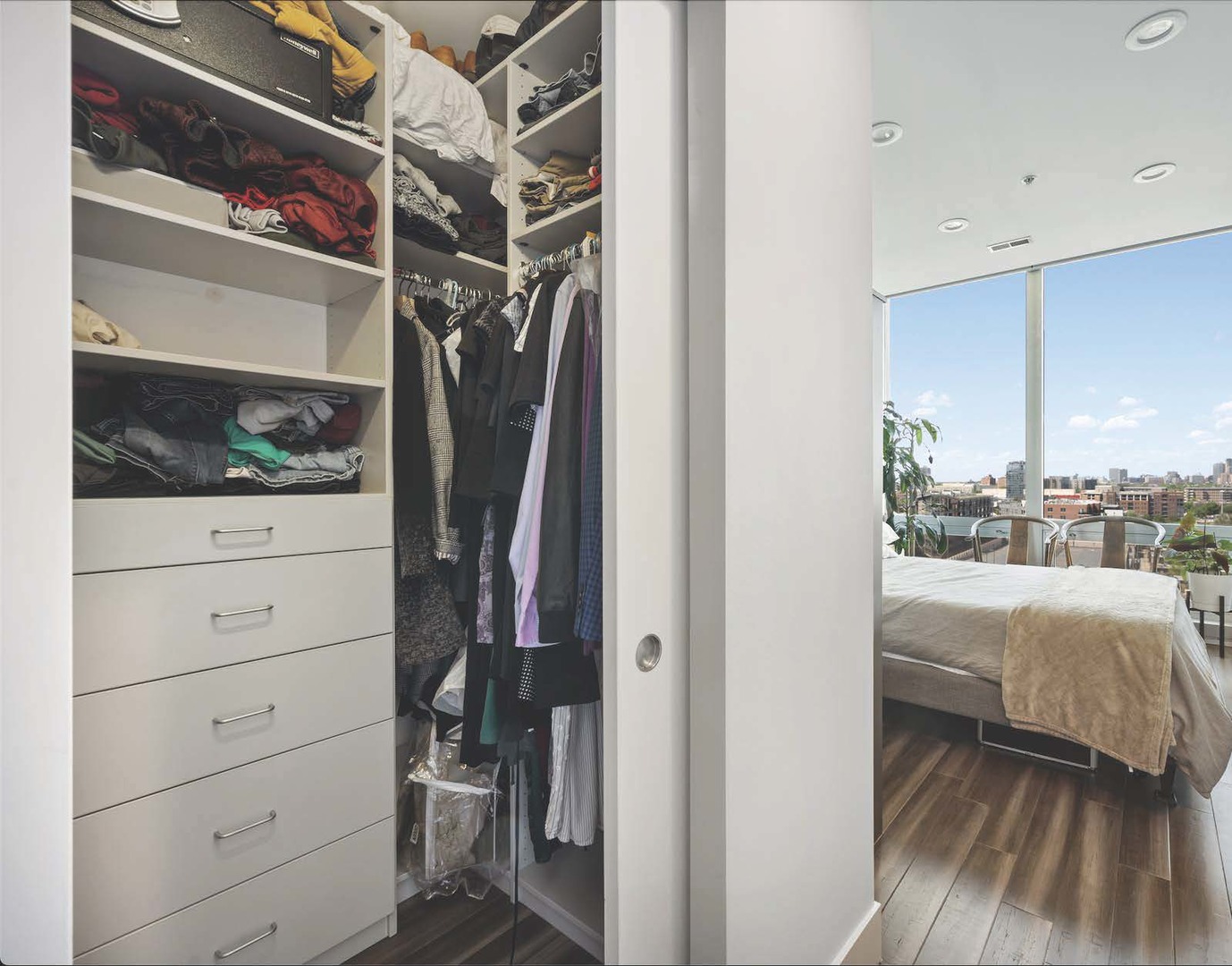 500 W Superior Street 808