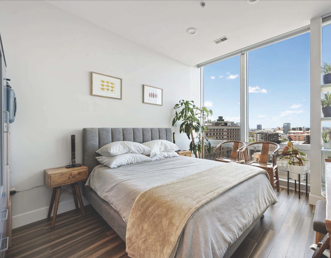 500 W Superior Street 808