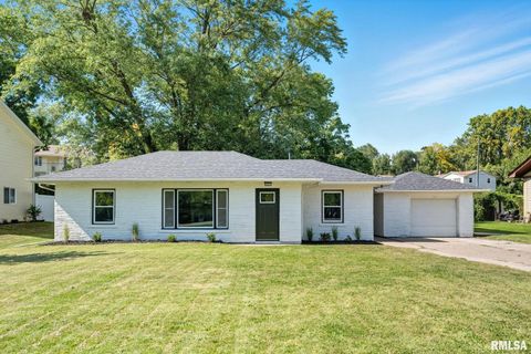 Photo of 1511 36th Avenue, Moline, IL 61265 (MLS # 12597529)
