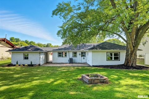 Tiny photo for 1511 36th Avenue, Moline, IL 61265 (MLS # 12597529)