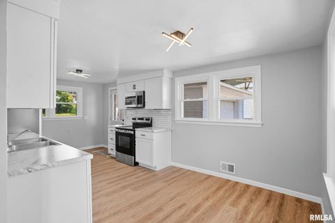 Tiny photo for 1511 36th Avenue, Moline, IL 61265 (MLS # 12597529)