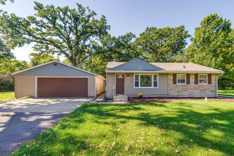 Tiny photo for 1321 Melwood Drive, Rockford, IL 61108 (MLS # 12493538)