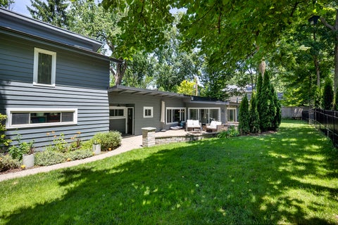 Tiny photo for 645 Indian Road, Glenview, IL 60025 (MLS # 12687537)