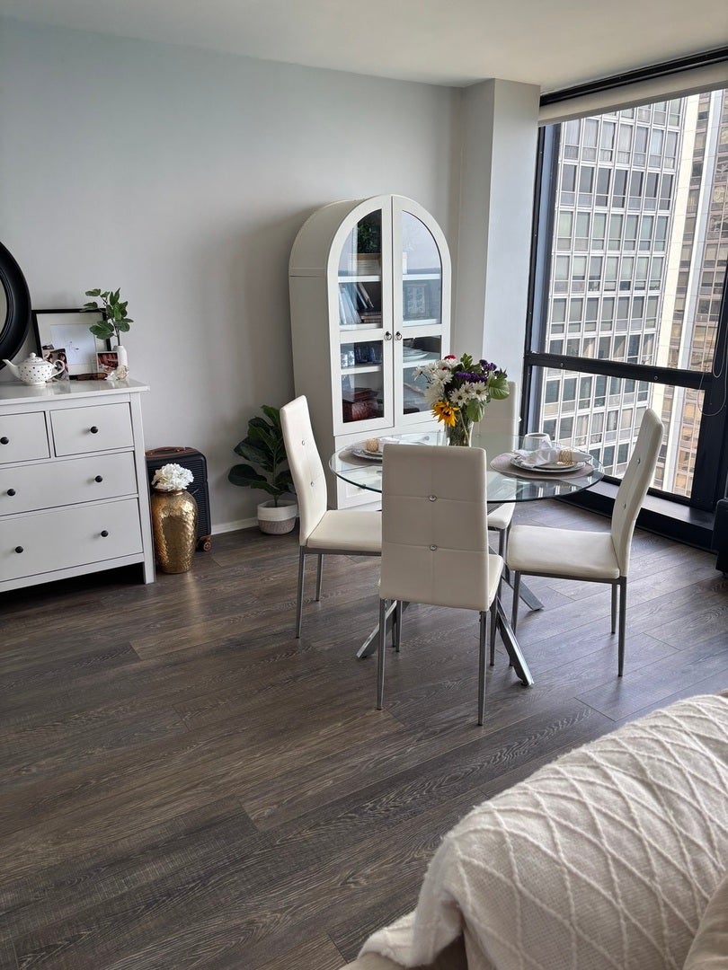 900 N LAKE SHORE Drive 2111