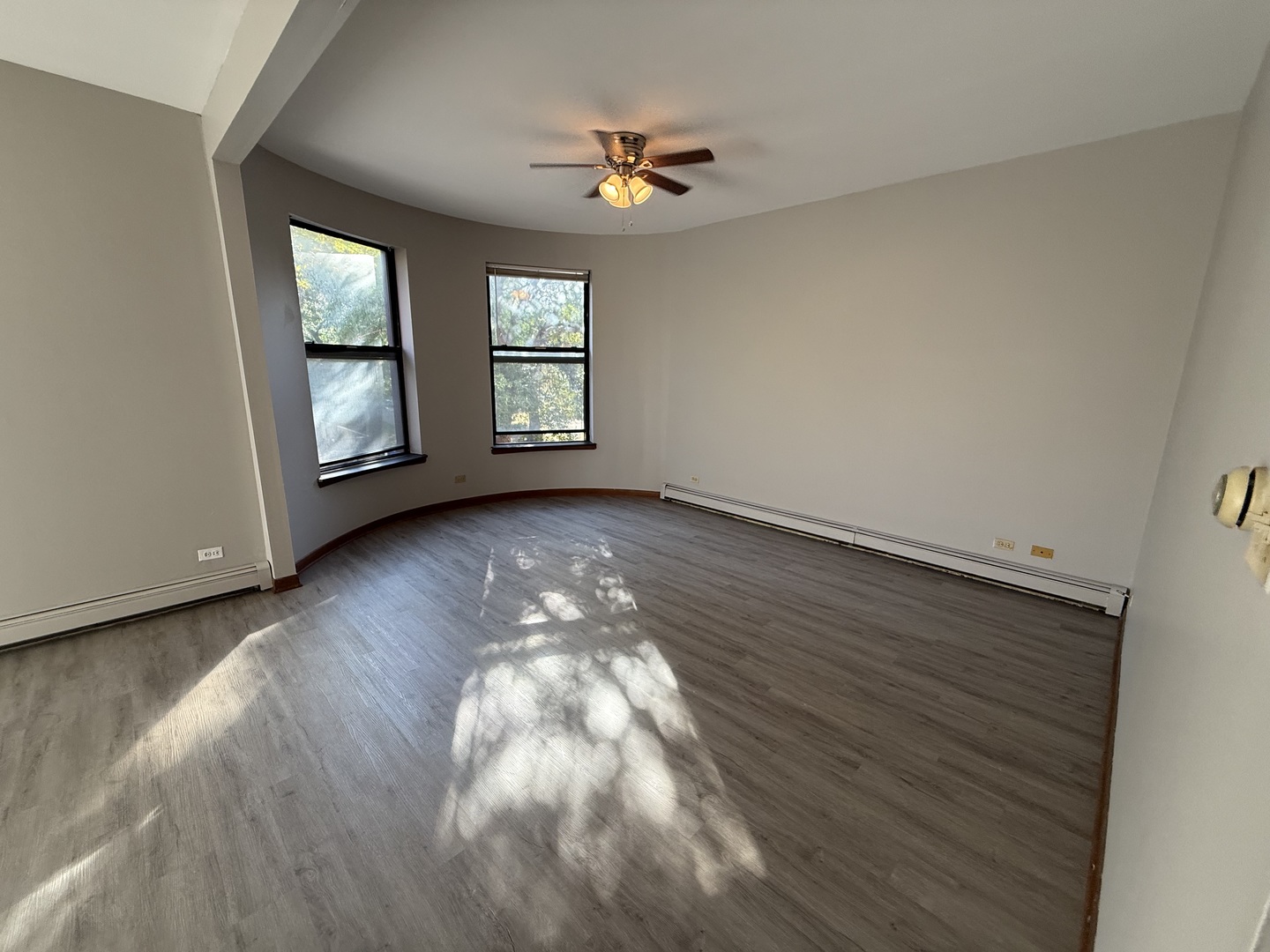 5852 S King Drive 1