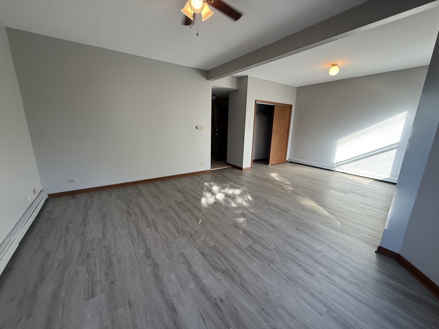 5852 S King Drive 1
