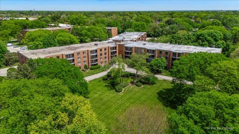 Tiny photo for 1605 E Central Road #301A, Arlington Heights, IL 60005 (MLS # 12717731)