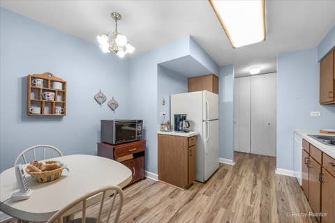 Tiny photo for 1605 E Central Road #301A, Arlington Heights, IL 60005 (MLS # 12717731)
