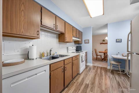 Tiny photo for 1605 E Central Road #301A, Arlington Heights, IL 60005 (MLS # 12717731)