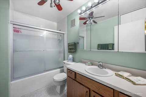 Tiny photo for 1605 E Central Road #301A, Arlington Heights, IL 60005 (MLS # 12717731)