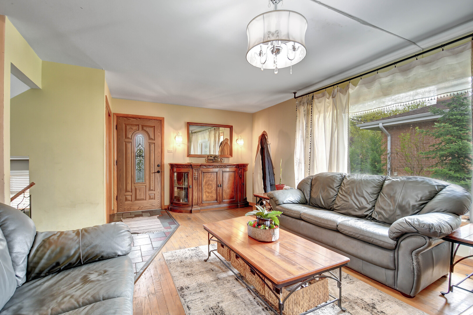 8944 S 85th Court