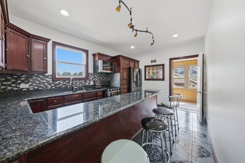 Tiny photo for 3827 S Ridgeland Avenue S, Berwyn, IL 60402 (MLS # 12758207)