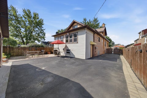 Tiny photo for 3827 S Ridgeland Avenue S, Berwyn, IL 60402 (MLS # 12758207)
