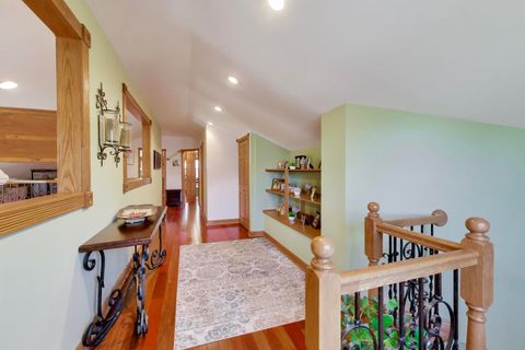 Tiny photo for 26811 N Oakdale Lane, Mundelein, IL 60060 (MLS # 12624914)