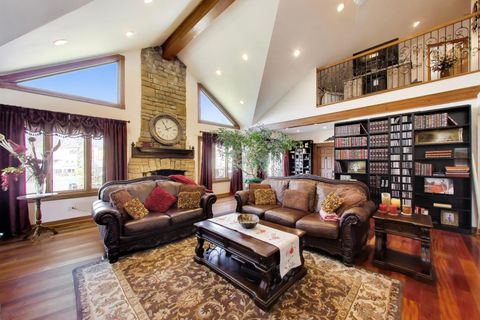 Tiny photo for 26811 N Oakdale Lane, Mundelein, IL 60060 (MLS # 12624914)