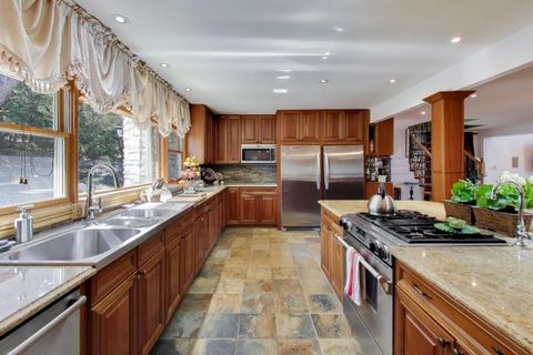 Tiny photo for 26811 N Oakdale Lane, Mundelein, IL 60060 (MLS # 12624914)