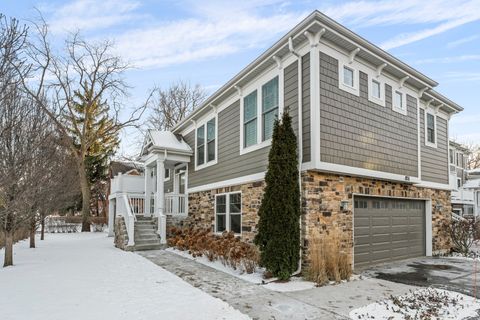 826 Chestnut Street Deerfield IL 60015