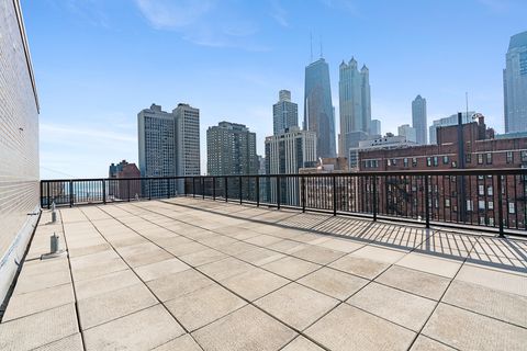 Tiny photo for 30 E Elm Street #20G, Chicago, IL 60611 (MLS # 12571659)