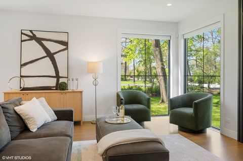 Tiny photo for 1933 Ridgewood Lane W, Glenview, IL 60025 (MLS # 12492067)