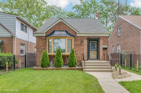 11125 S Avenue G Avenue Chicago IL 60617