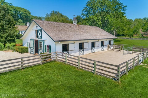 Tiny photo for 13 Deepwood Road, Barrington Hills, IL 60010 (MLS # 12640058)
