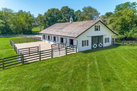 Tiny photo for 13 Deepwood Road, Barrington Hills, IL 60010 (MLS # 12640058)