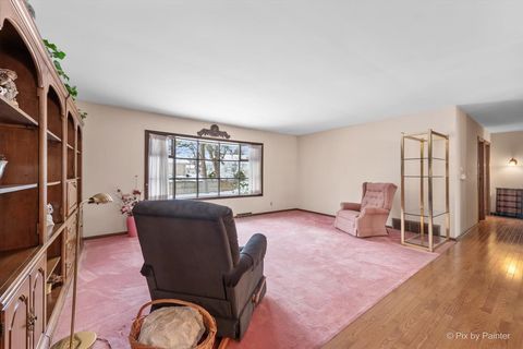 Tiny photo for 145 Sherwood Drive, Cary, IL 60013 (MLS # 12528529)