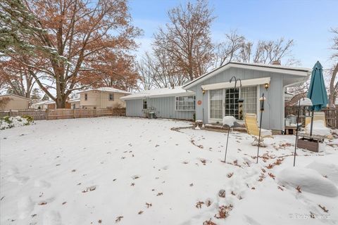 Tiny photo for 145 Sherwood Drive, Cary, IL 60013 (MLS # 12528529)