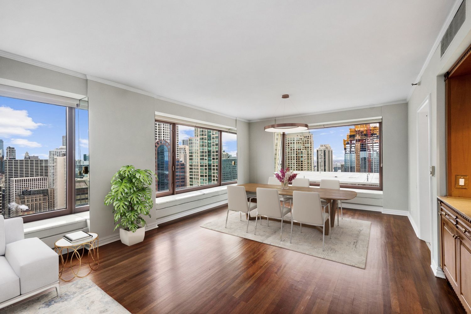 161 E Chicago Avenue 31E