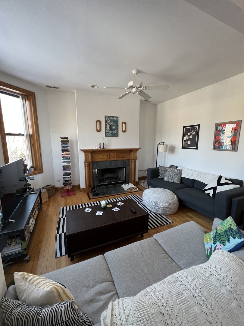 4053 N Kenmore Avenue 2N