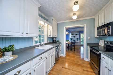 Tiny photo for 505 S Knollwood Drive, Wheaton, IL 60187 (MLS # 12479068)