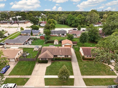 Tiny photo for 543 Germaine Lane, Elk Grove Village, IL 60007 (MLS # 12770280)
