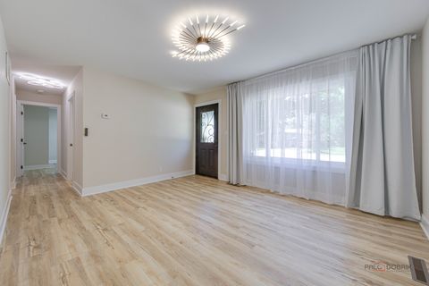 Tiny photo for 725 Russet Lane, Streamwood, IL 60107 (MLS # 12667835)