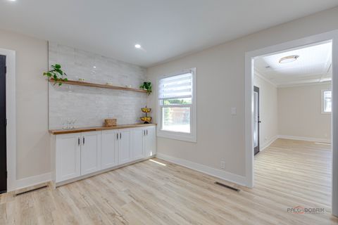 Tiny photo for 725 Russet Lane, Streamwood, IL 60107 (MLS # 12667835)