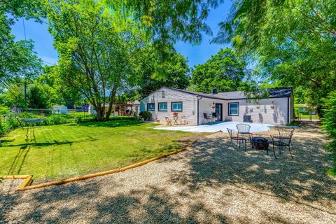Tiny photo for 725 Russet Lane, Streamwood, IL 60107 (MLS # 12667835)