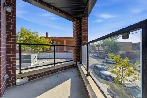 Tiny photo for 3101 N Ridgeway Avenue #2A, Chicago, IL 60618 (MLS # 12517904)