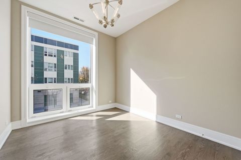 Tiny photo for 3101 N Ridgeway Avenue #2A, Chicago, IL 60618 (MLS # 12517904)