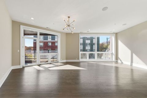 Tiny photo for 3101 N Ridgeway Avenue #2A, Chicago, IL 60618 (MLS # 12517904)