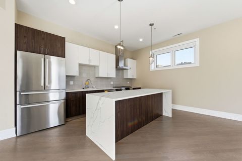 Tiny photo for 3101 N Ridgeway Avenue #2A, Chicago, IL 60618 (MLS # 12517904)