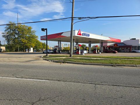 7401 Jensen Boulevard Hanover Park IL 60133