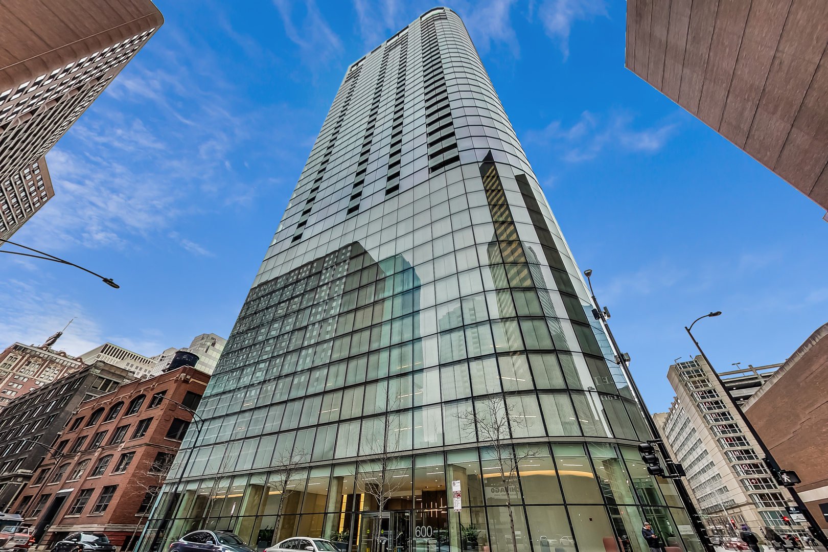 600 N FAIRBANKS Court 1706