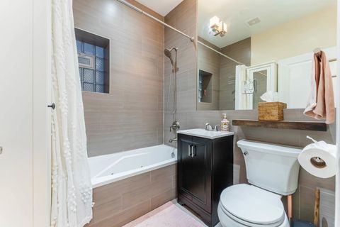 Tiny photo for 5500 N Glenwood Avenue #1, Chicago, IL 60640 (MLS # 12640078)