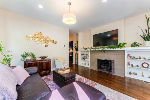 Tiny photo for 5500 N Glenwood Avenue #1, Chicago, IL 60640 (MLS # 12640078)