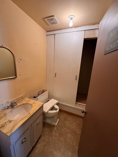 Tiny photo for 8758 Central Avenue, Oak Lawn, IL 60453 (MLS # 12625340)