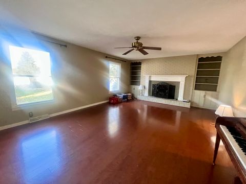 Tiny photo for 209 Baker Drive, Metropolis, IL 62960 (MLS # 12551519)