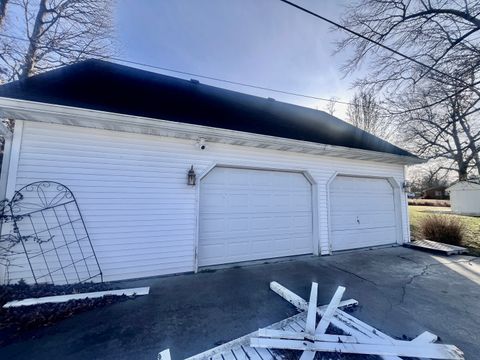 Tiny photo for 209 Baker Drive, Metropolis, IL 62960 (MLS # 12551519)