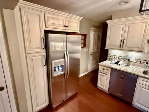 Tiny photo for 209 Baker Drive, Metropolis, IL 62960 (MLS # 12551519)