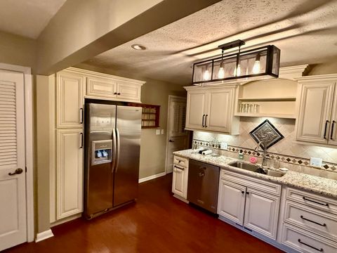 Tiny photo for 209 Baker Drive, Metropolis, IL 62960 (MLS # 12551519)