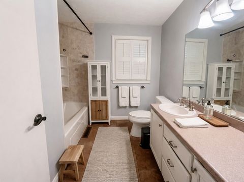 Tiny photo for 209 Baker Drive, Metropolis, IL 62960 (MLS # 12551519)