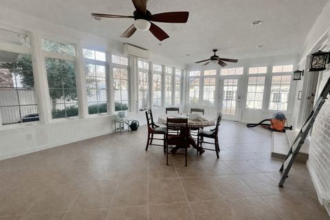 Tiny photo for 209 Baker Drive, Metropolis, IL 62960 (MLS # 12551519)